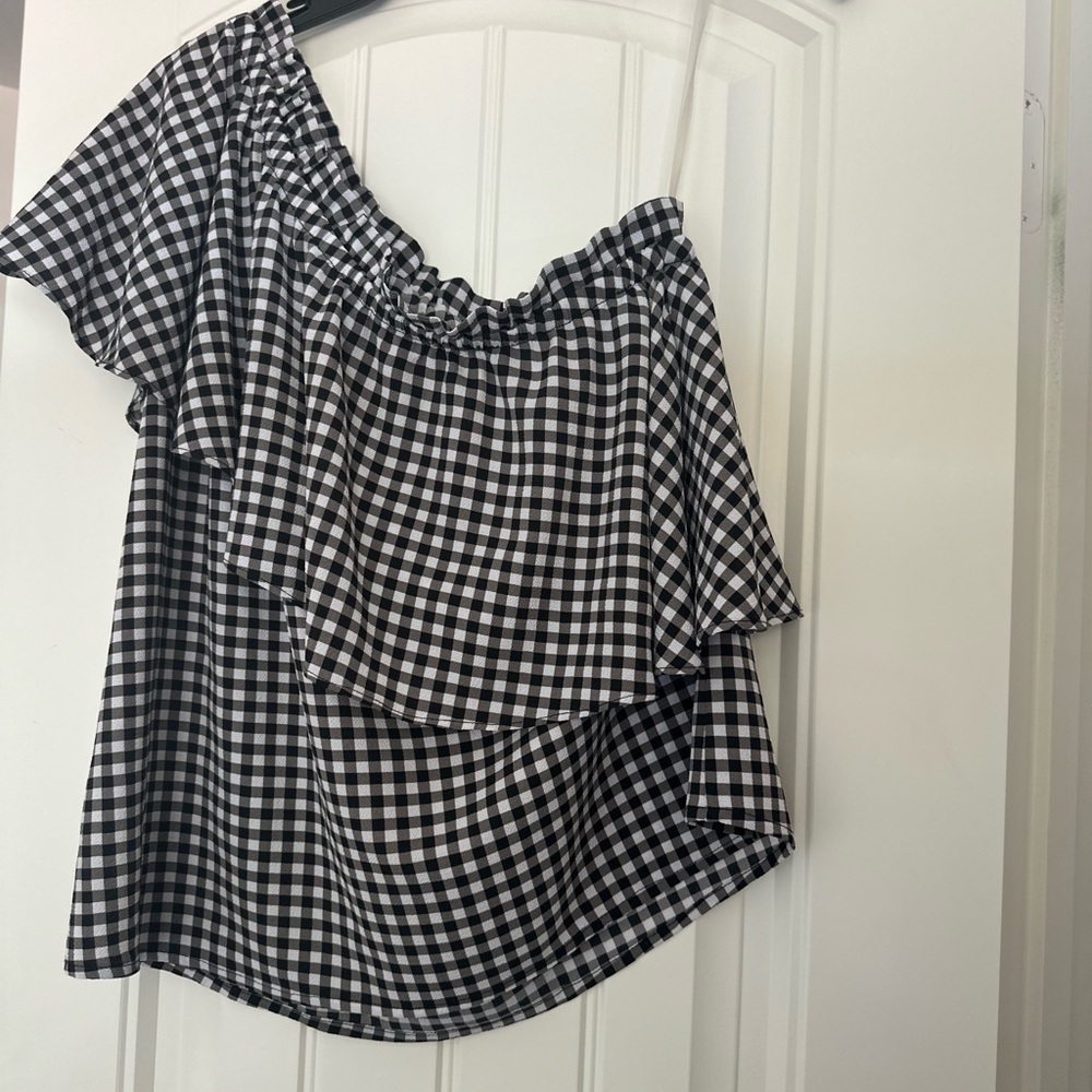Abound Black and White Asymmetrical Ruffled Blouse